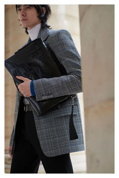 Look 12